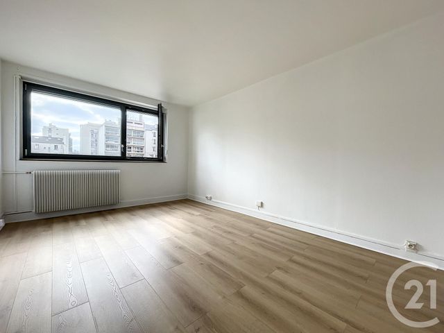 Appartement Studio à louer - 1 pièce - 25.11 m2 - PUTEAUX - 92 - ILE-DE-FRANCE - Century 21 La Doyenne